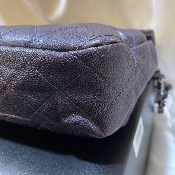 ❌SOLD❌💯Authentic Chanel XL Flap Iridescent Caviar - Picture 12 of 16